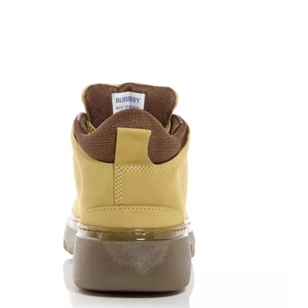 Burberry men trek